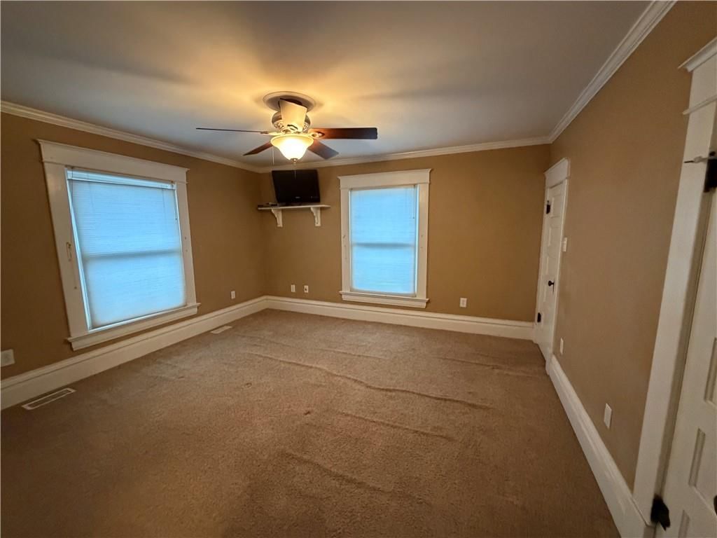 310 S Walnut Street — photo 35