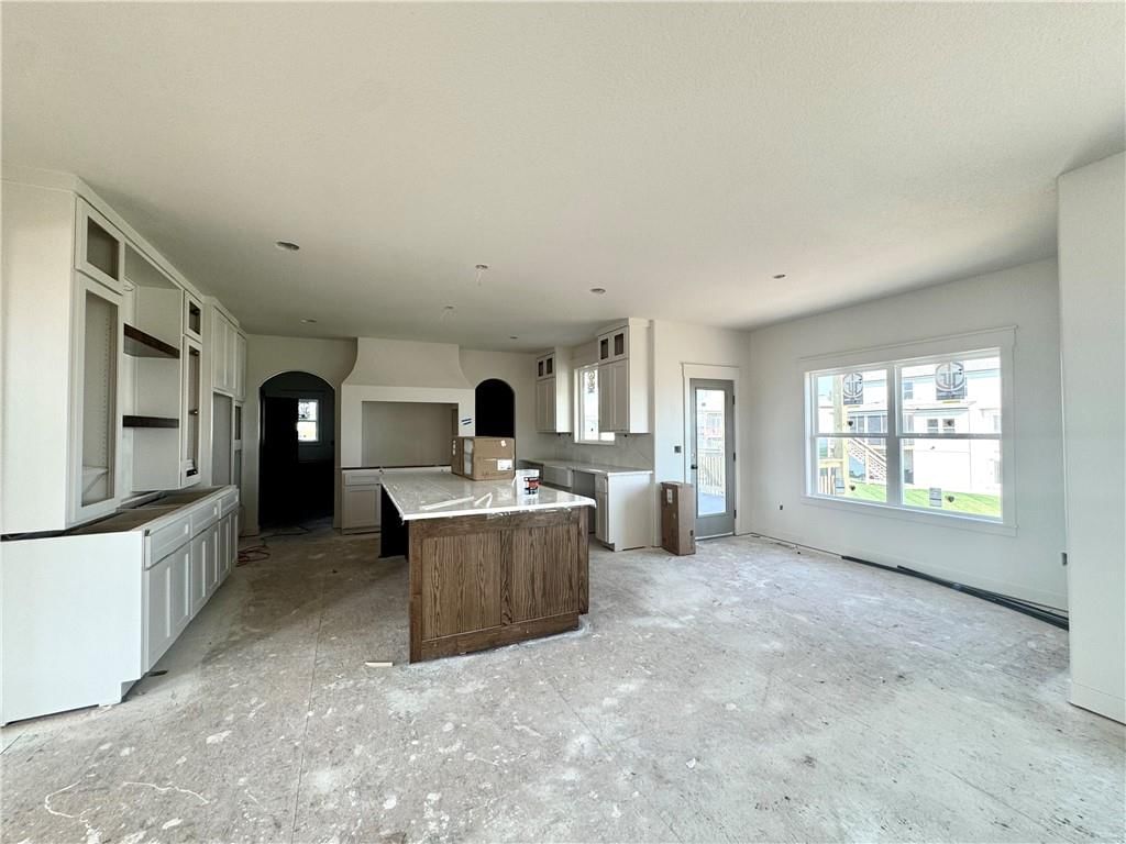 8211 NW 90TH Terrace — photo 6