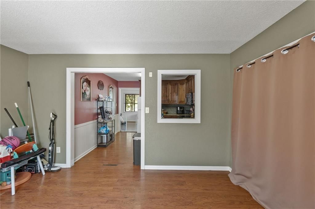 406 S Vassar Avenue — photo 10