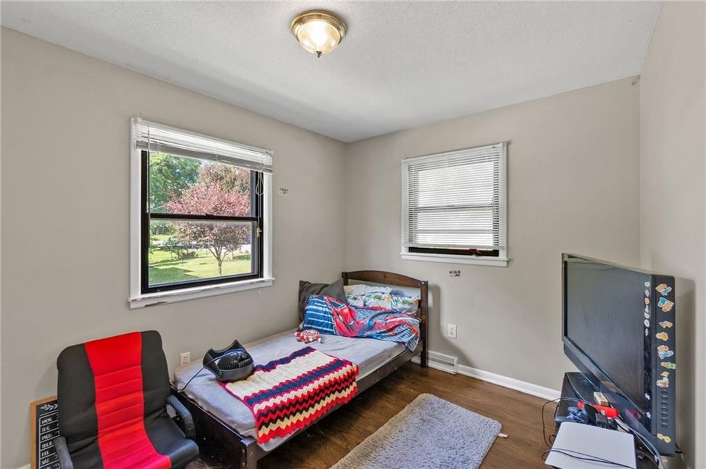 406 S Vassar Avenue — photo 13