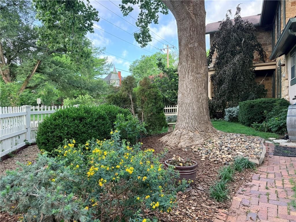 646 LOUISIANA Street — photo 10