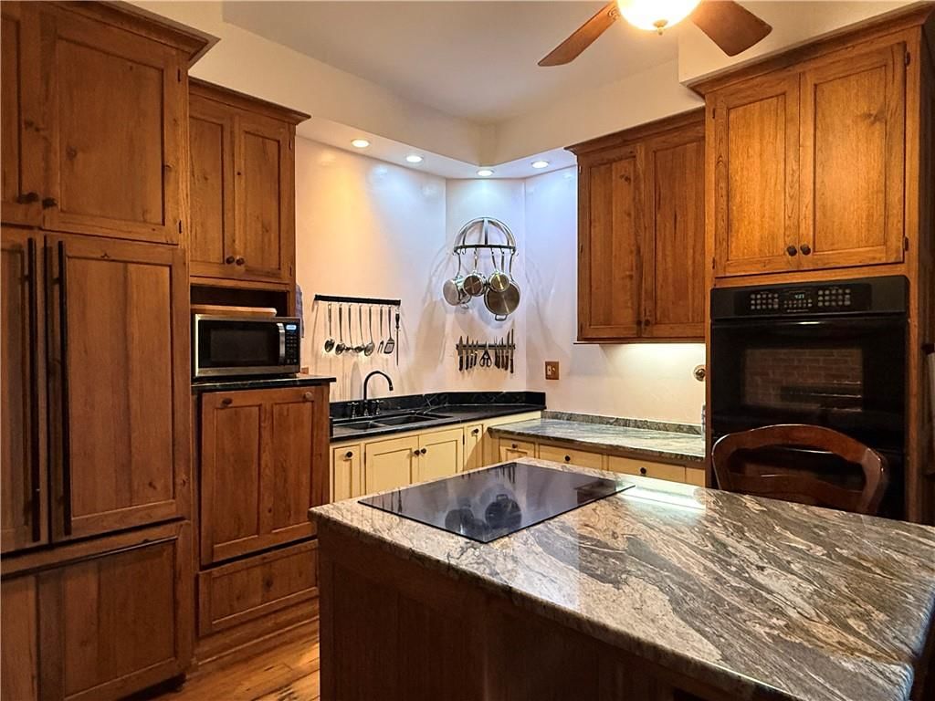 646 LOUISIANA Street — photo 13