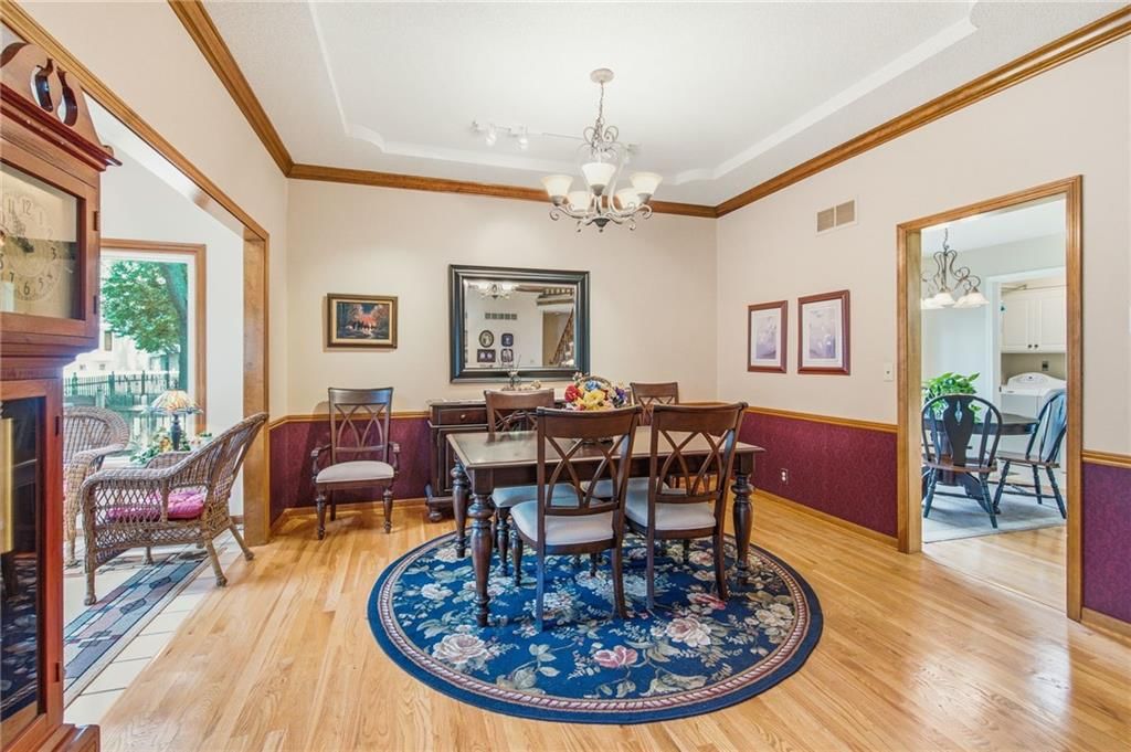 8520 Darnell Street — photo 10