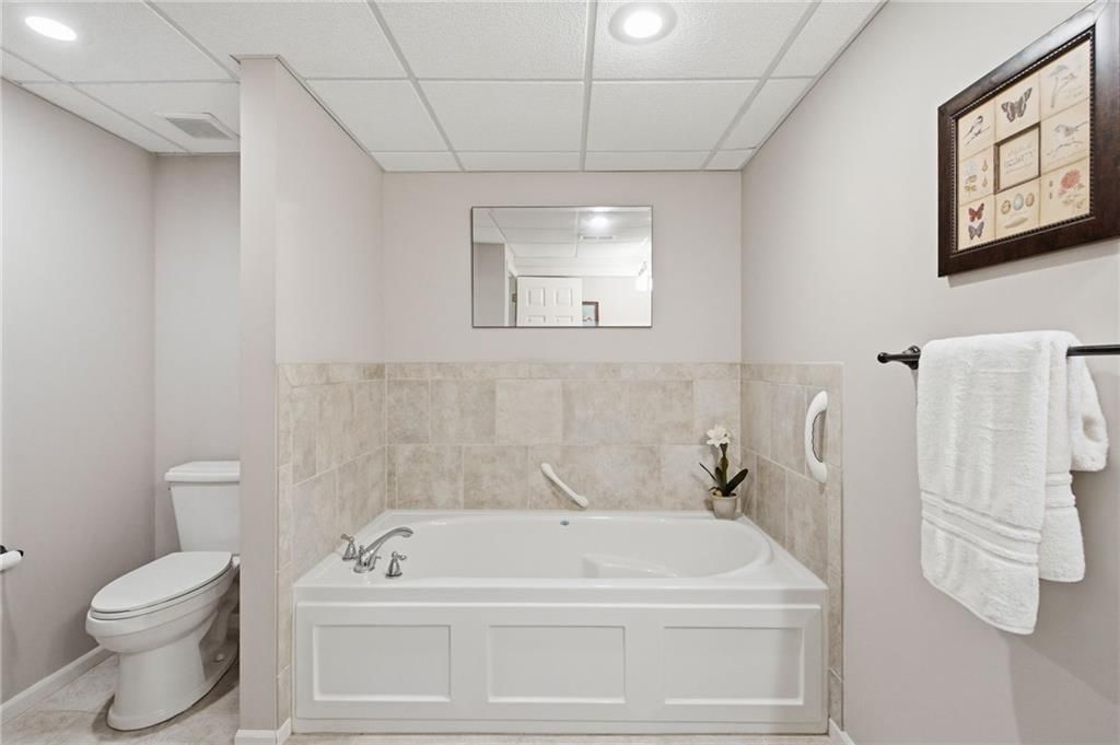 8520 Darnell Street — photo 27