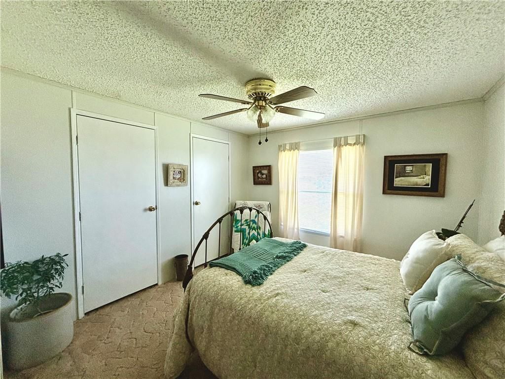 1106 Lakeshore Drive — photo 9