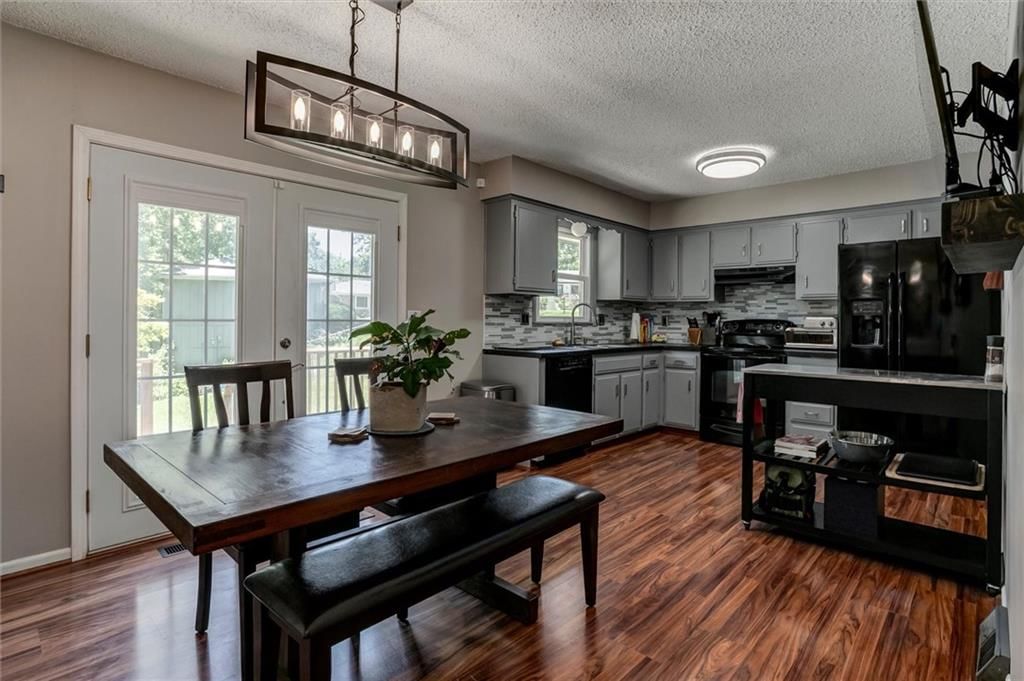 7021 NW Wheaton Avenue — photo 5