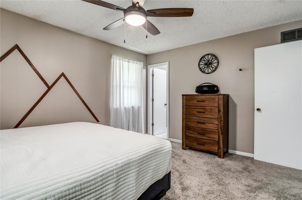 7021 NW Wheaton Avenue — photo 11