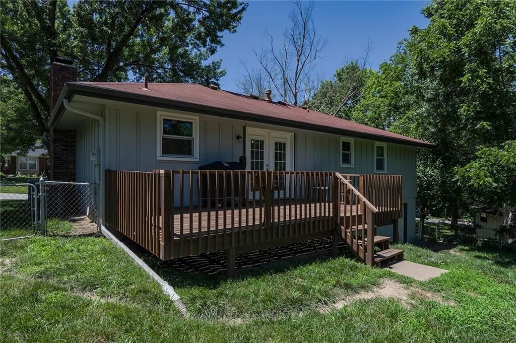 7021 NW Wheaton Avenue — photo 21