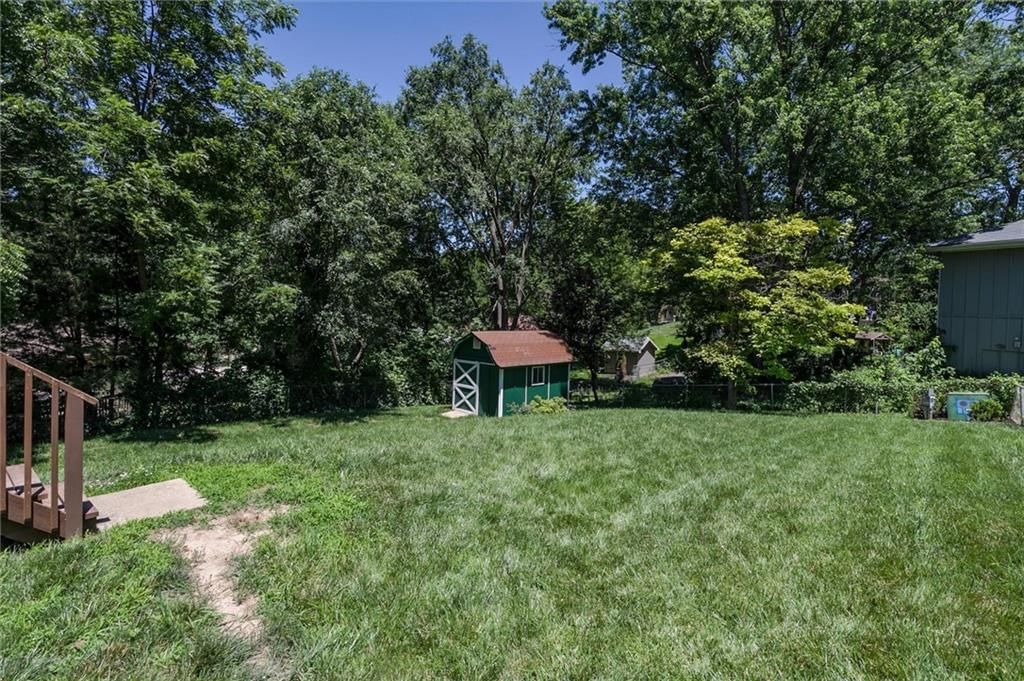 7021 NW Wheaton Avenue — photo 24