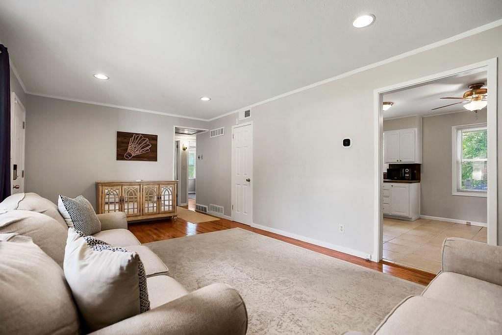 7122 Maple Street — photo 7