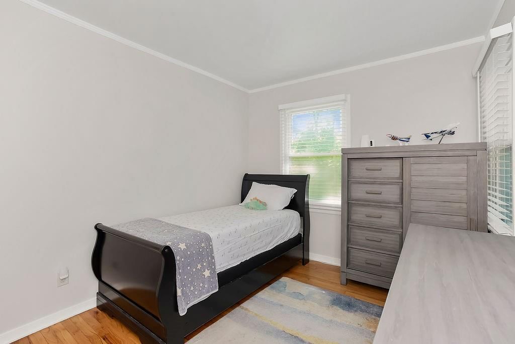7122 Maple Street — photo 17