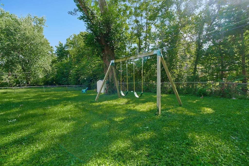 7122 Maple Street — photo 26