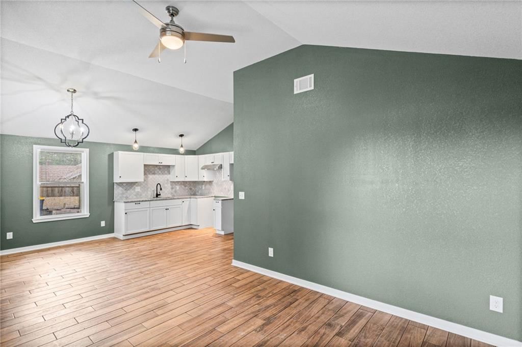 5607 E 23rd Street — photo 10