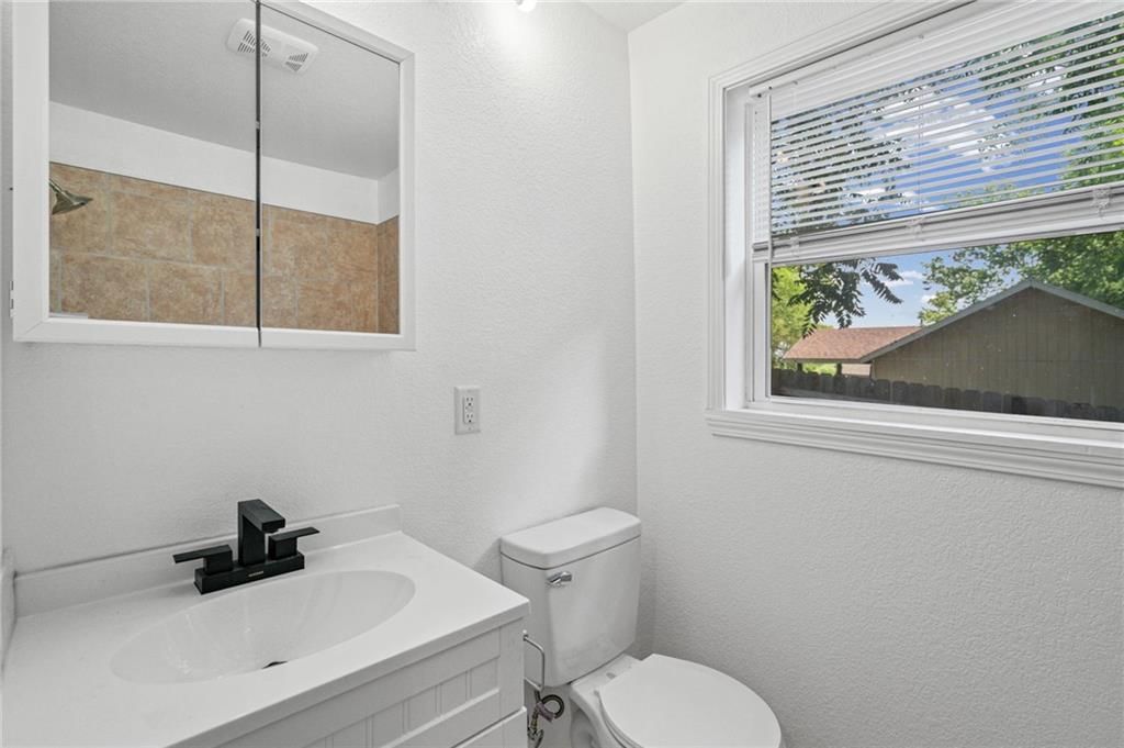 5607 E 23rd Street — photo 21