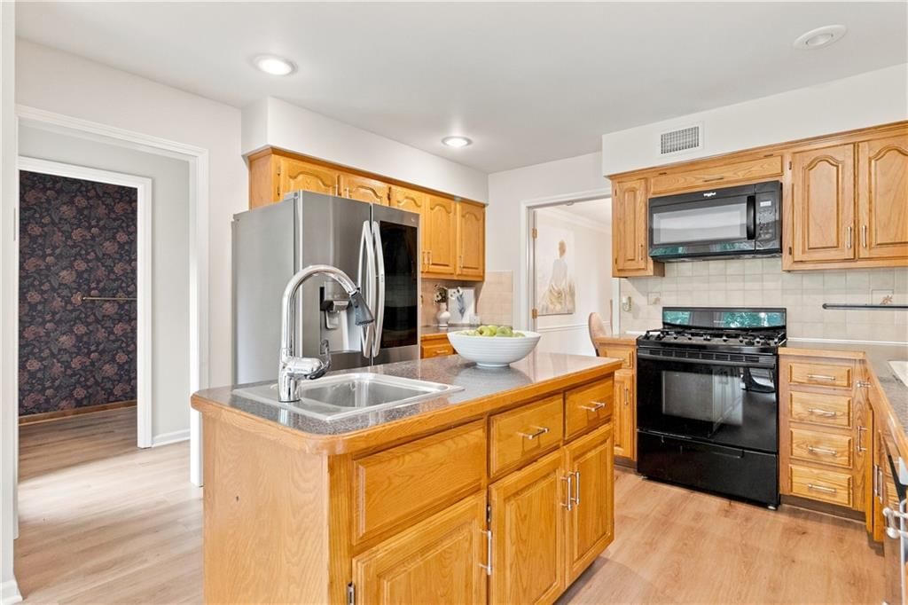 7905 Mullen Road — photo 11