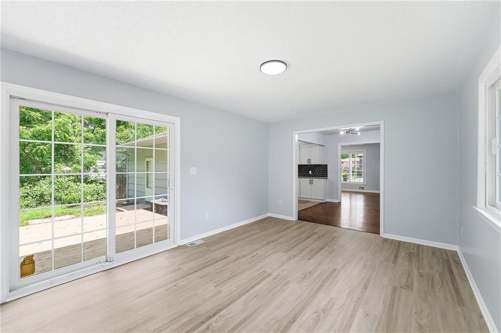 7920 ELM Avenue — photo 11
