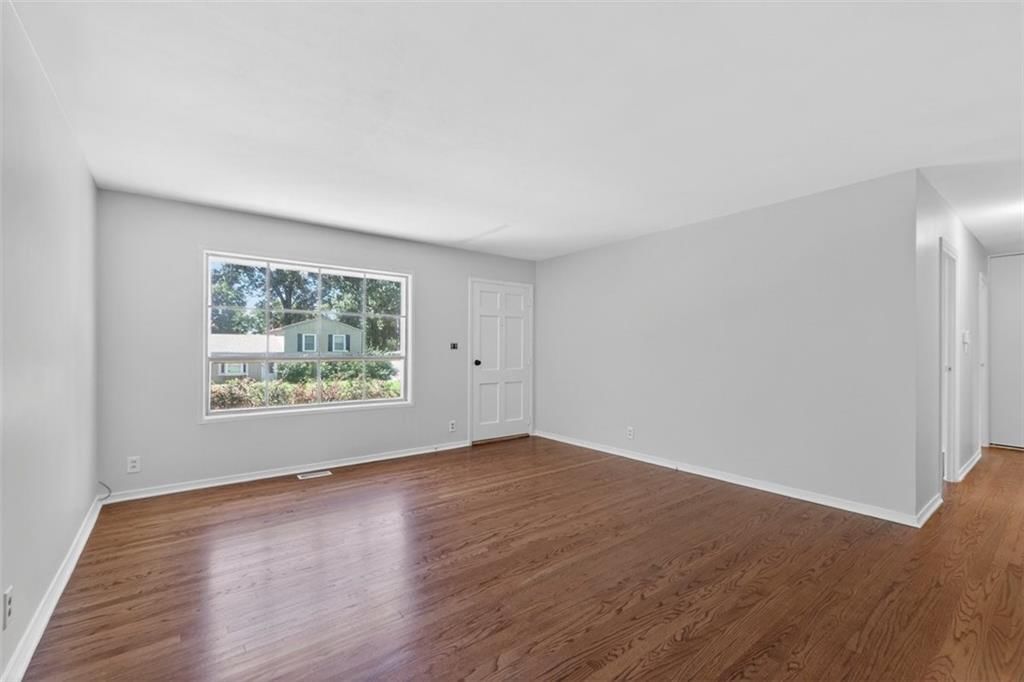 8610 E 92nd Terrace — photo 4