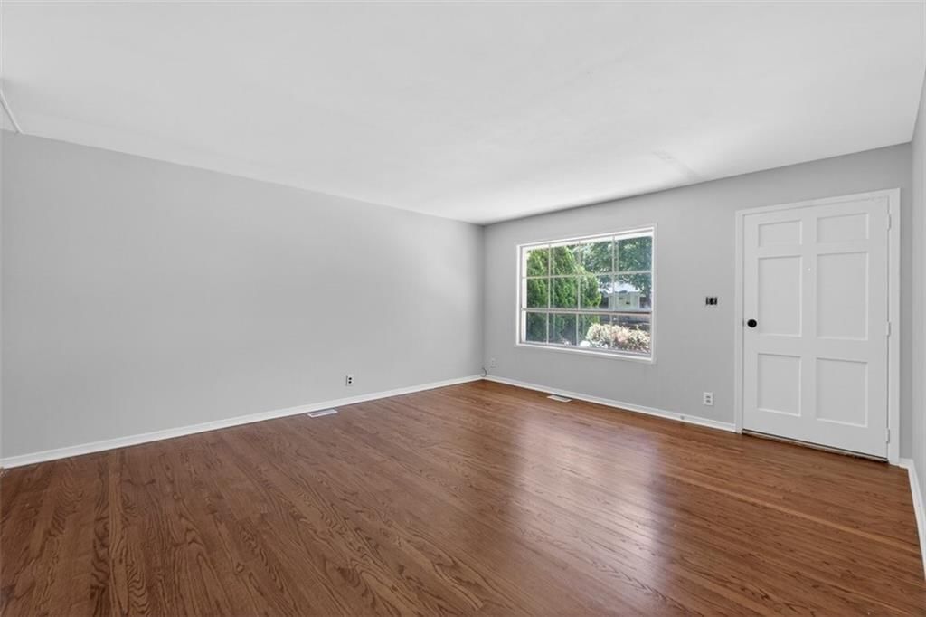 8610 E 92nd Terrace — photo 5