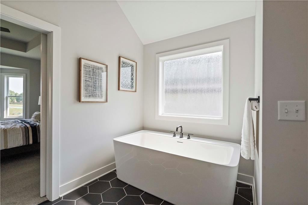 12206 W 184th Terrace — photo 37