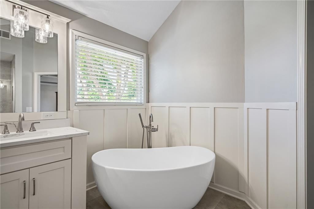 12814 Reeder Street — photo 36