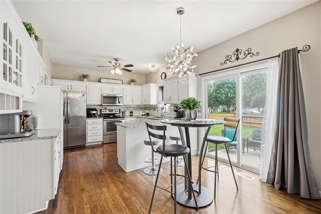 801 SW 35th Street — photo 12