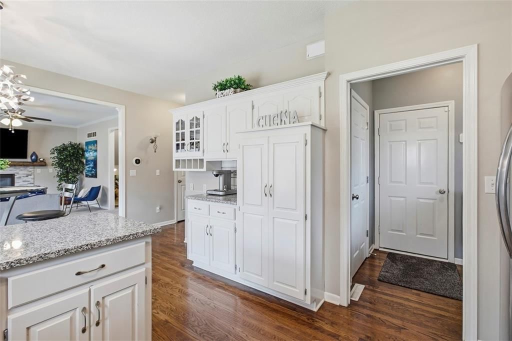 801 SW 35th Street — photo 18