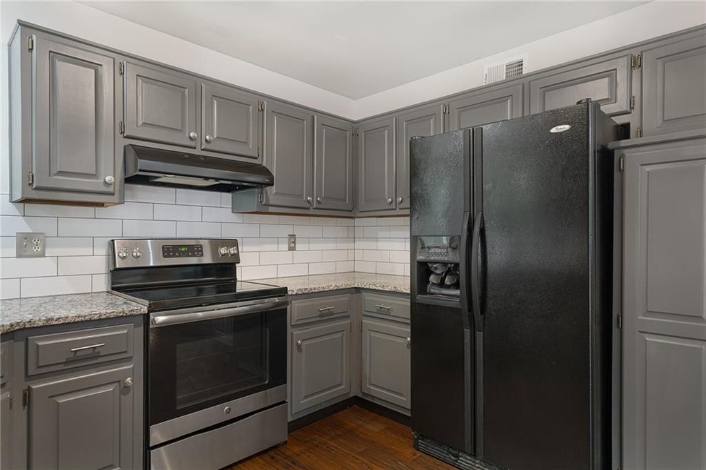 15820 W 123rd Street — photo 33