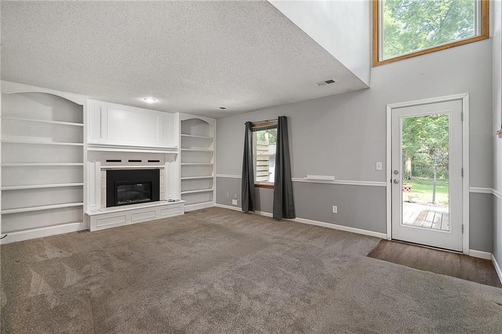 15820 W 123rd Street — photo 35