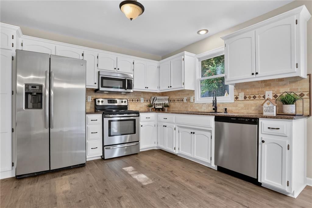 902 NW 63rd Street — photo 9
