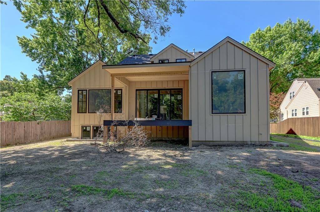 2710 W 49th Street — photo 3
