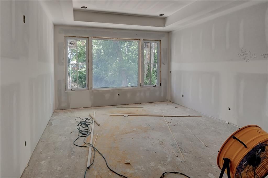 2710 W 49th Street — photo 11