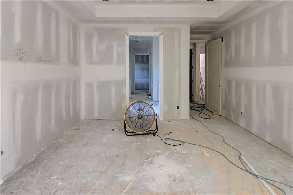 2710 W 49th Street — photo 12