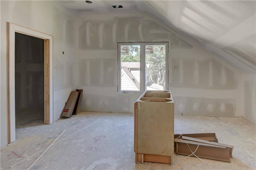 2710 W 49th Street — photo 17