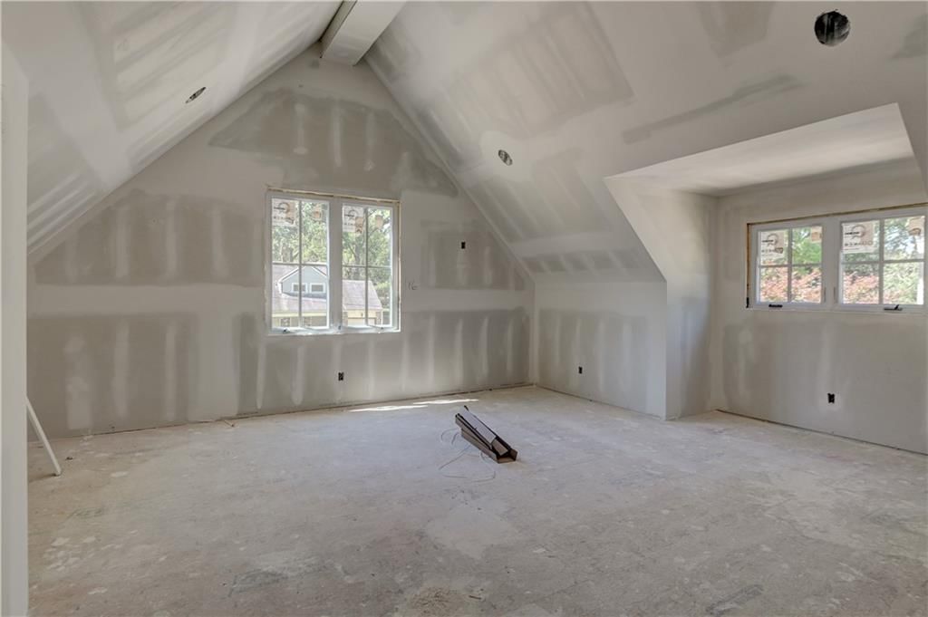 2710 W 49th Street — photo 22