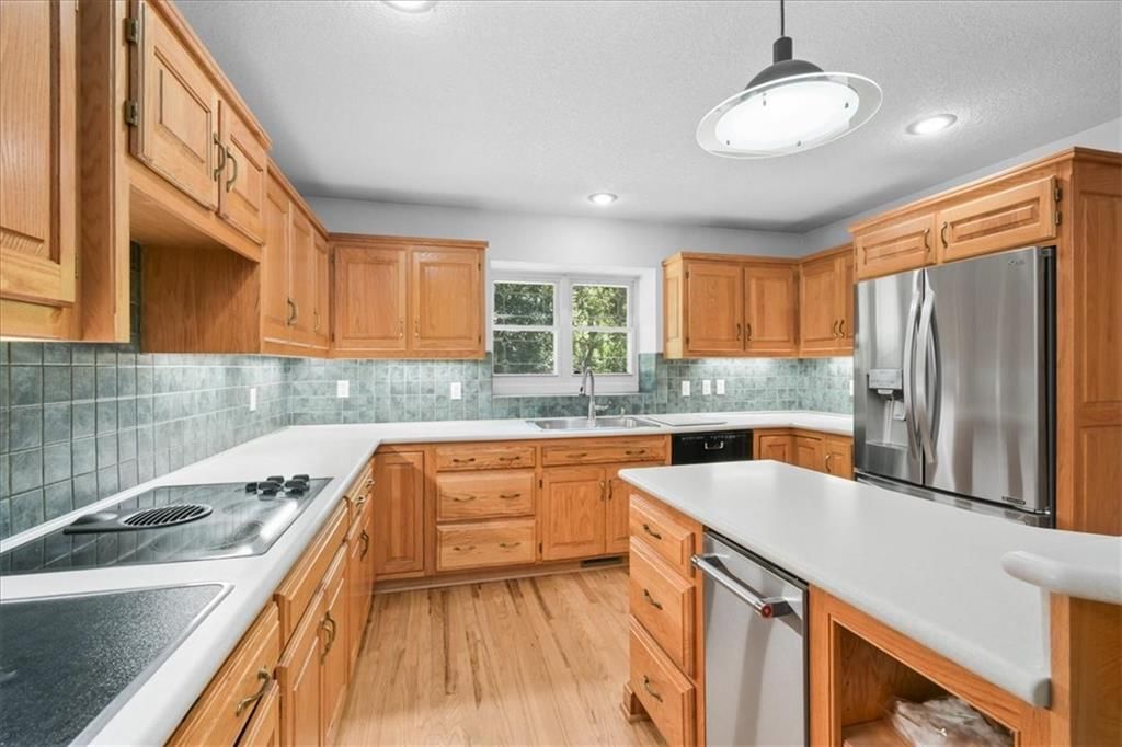 4242 N Grand Avenue — photo 15