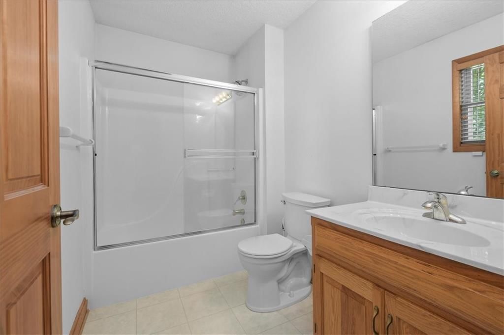 4242 N Grand Avenue — photo 24