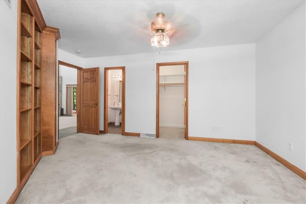 4242 N Grand Avenue — photo 28
