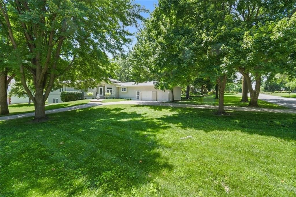 4242 N Grand Avenue — photo 42
