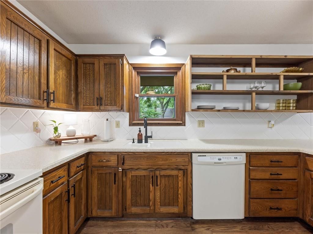 10312 W 49th Street — photo 16