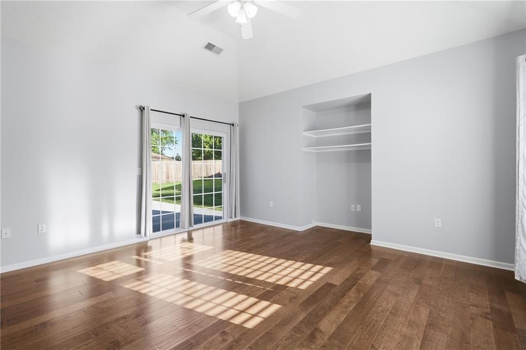 2306 N 114th Terrace — photo 5