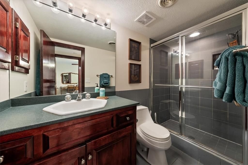 11818 Central Street — photo 35