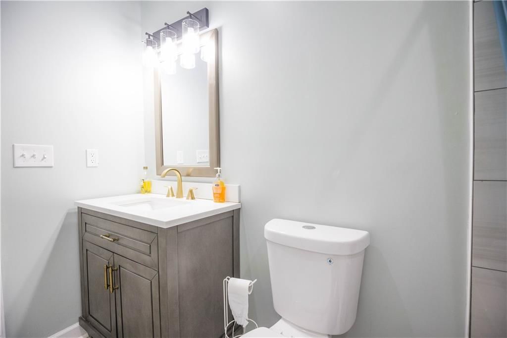 4540 NE 38th Street — photo 7