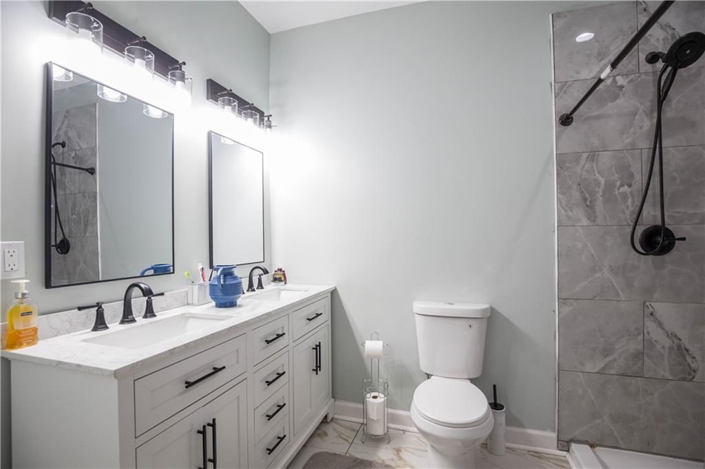 4540 NE 38th Street — photo 10
