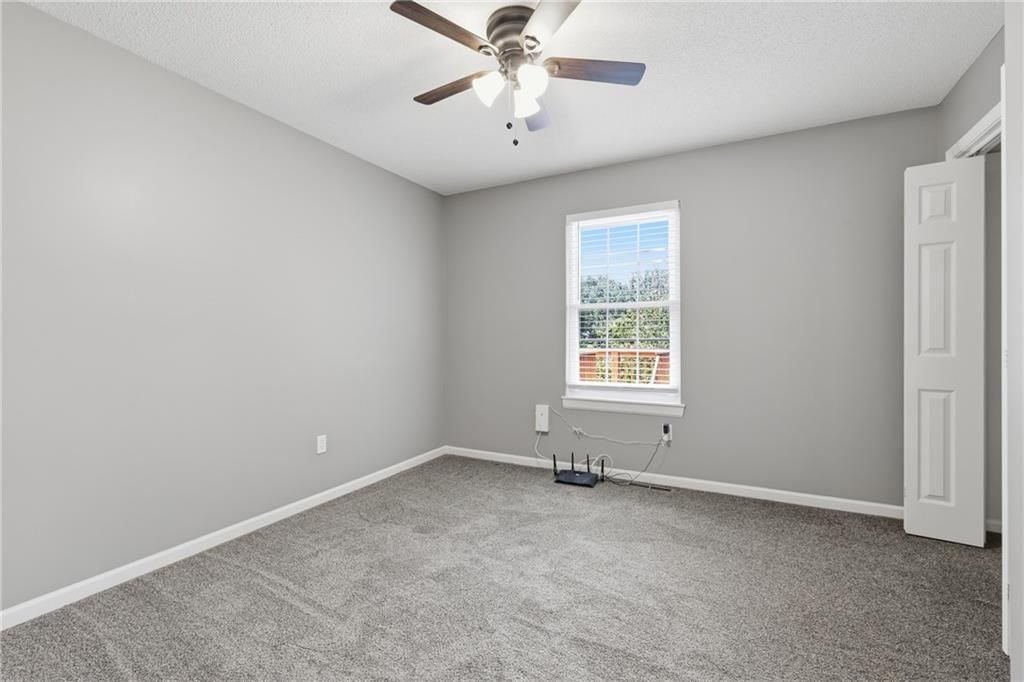 4904 Woodsonia Drive — photo 12