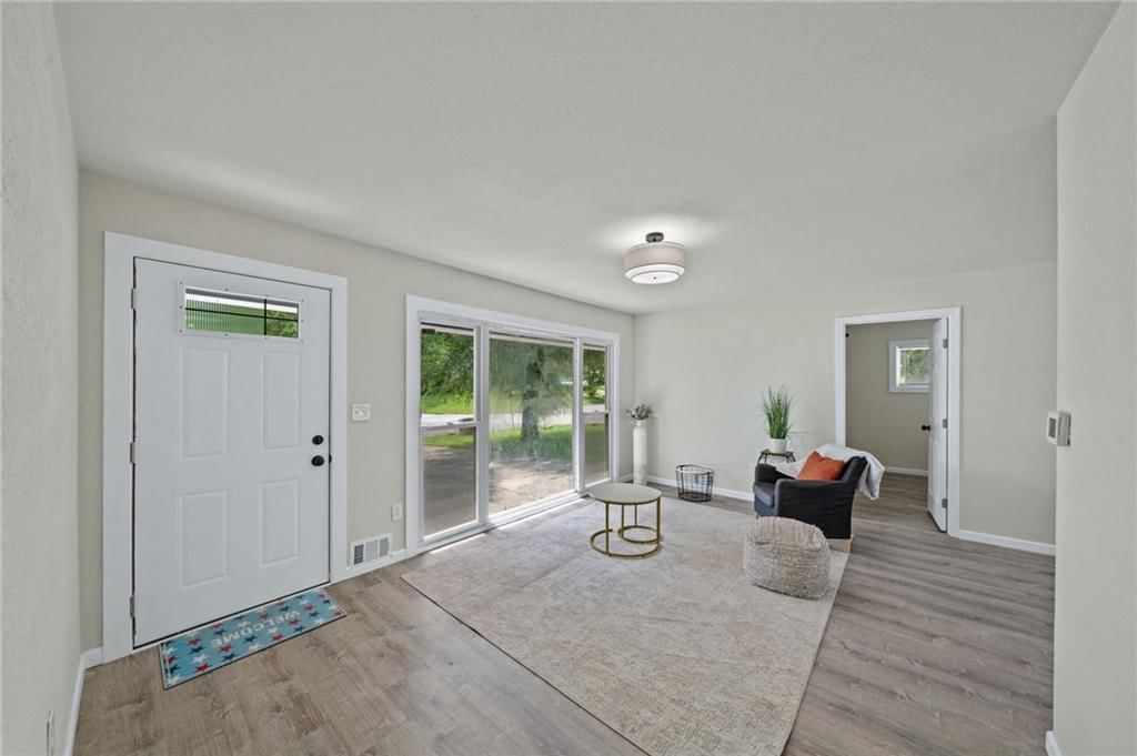 11368 Delmar Avenue — photo 4