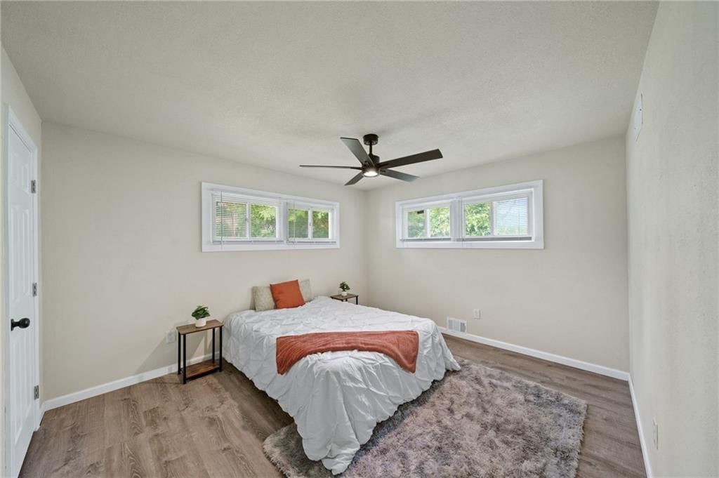 11368 Delmar Avenue — photo 16