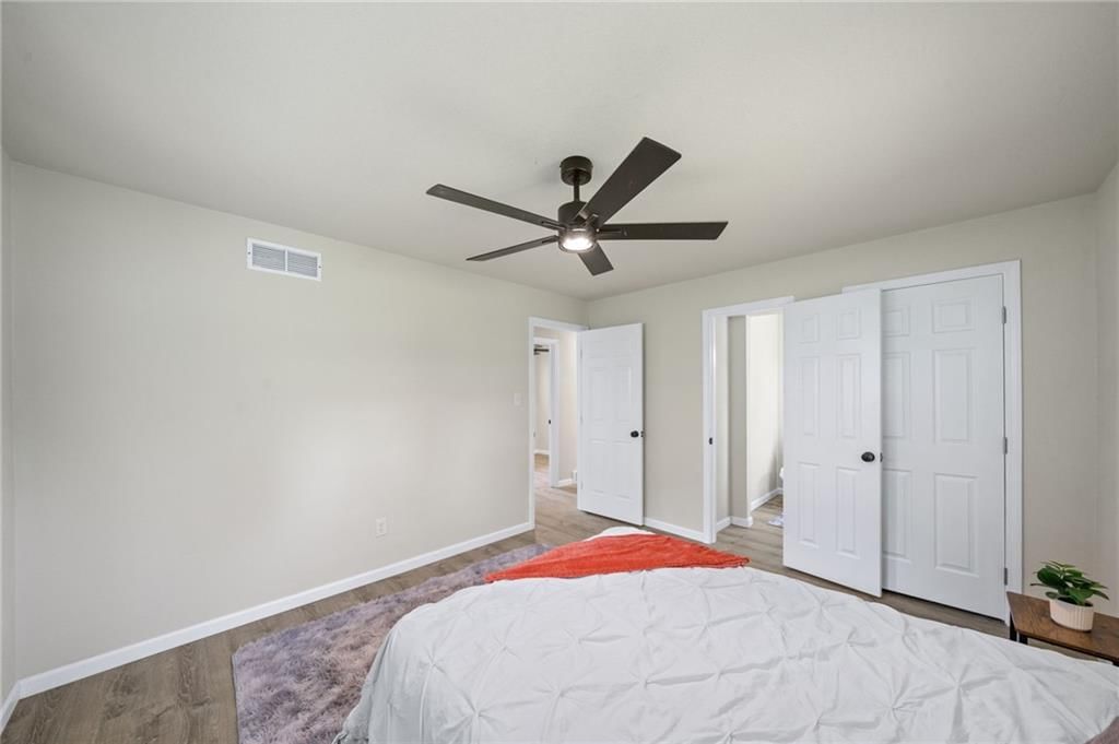 11368 Delmar Avenue — photo 17