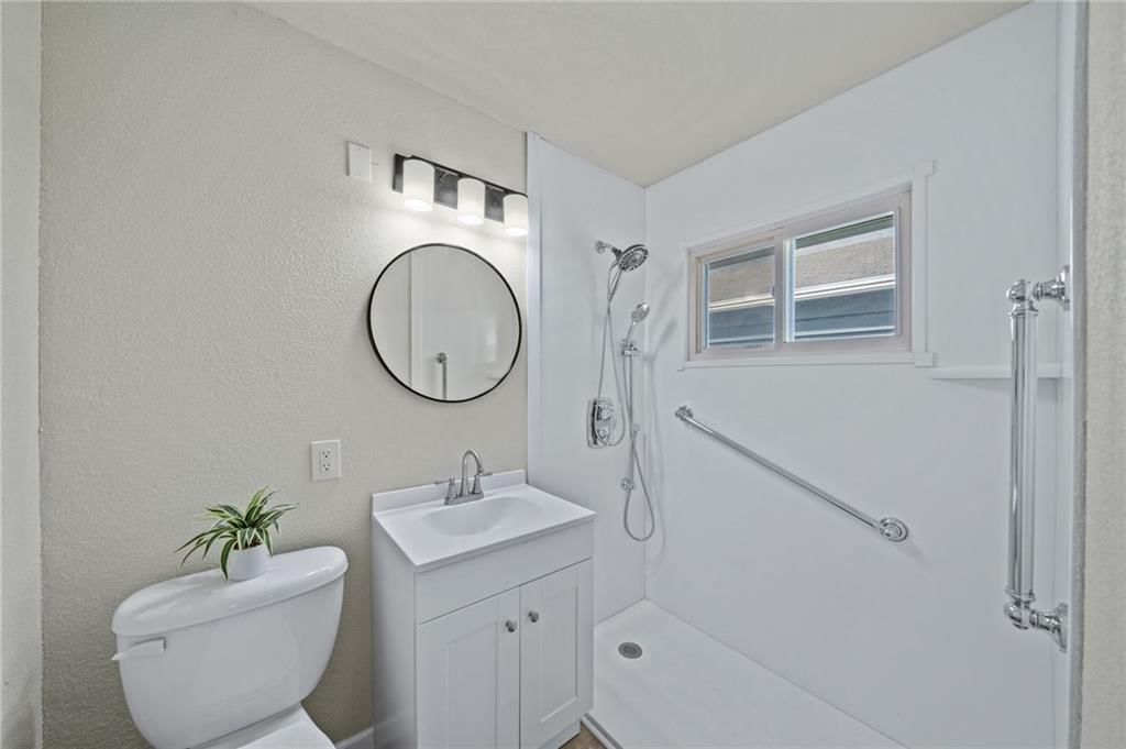 11368 Delmar Avenue — photo 18