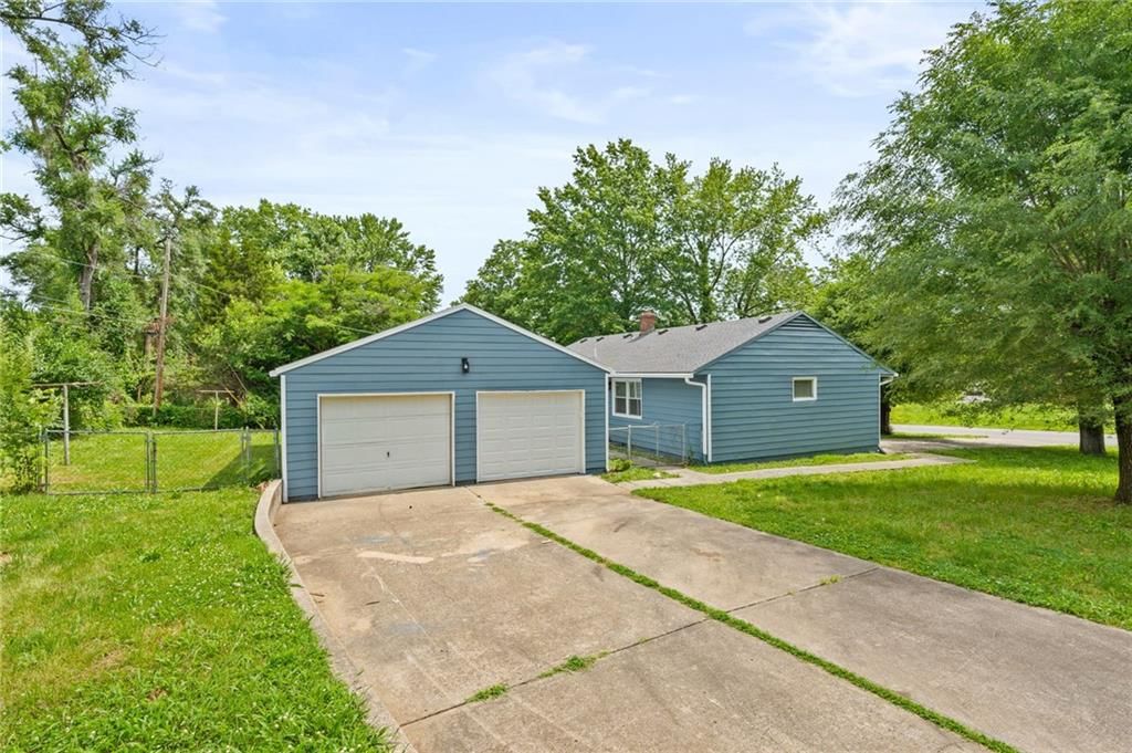 11368 Delmar Avenue — photo 26