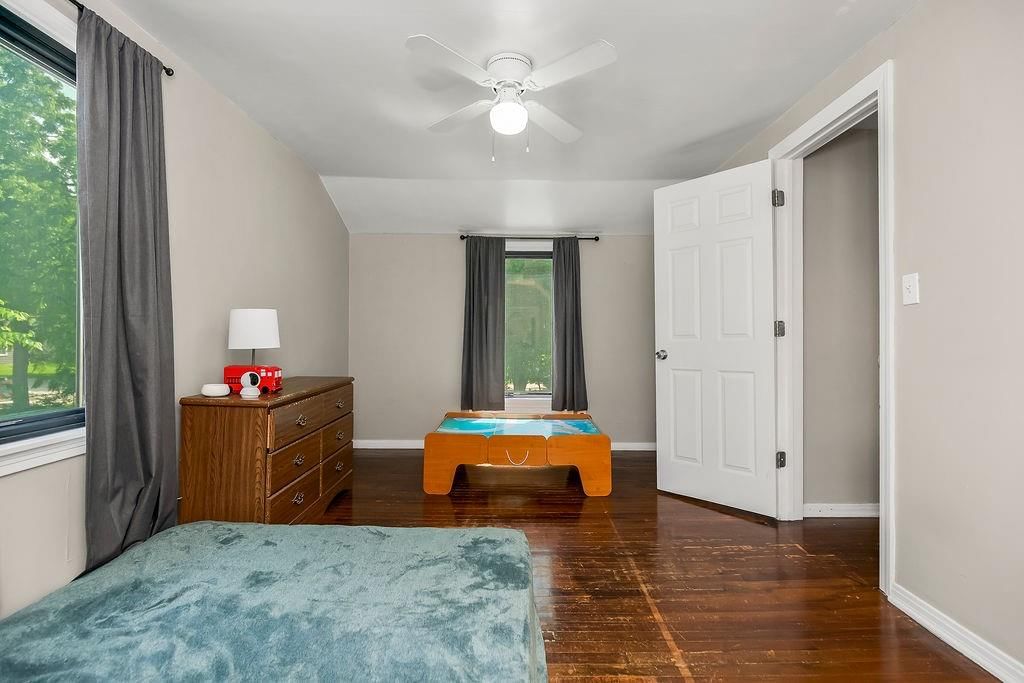 4335 N Oak Trafficway — photo 13